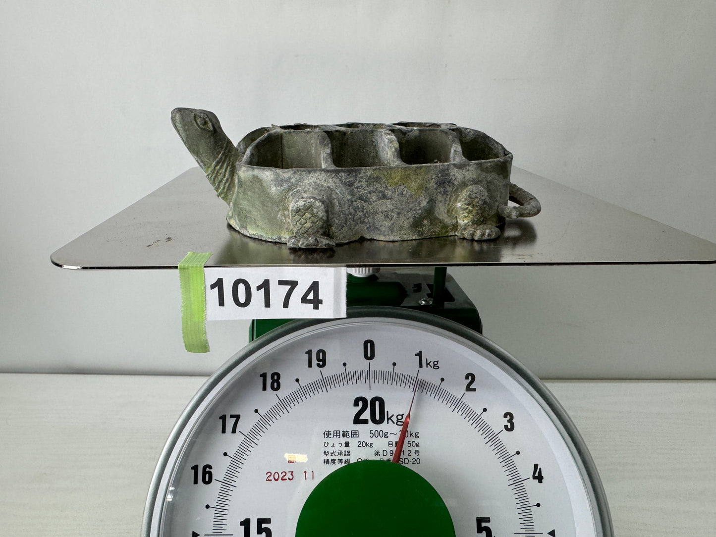 Y10174 KENZAN metal turtle floral frog flower Japan antique ikebana kabin vase