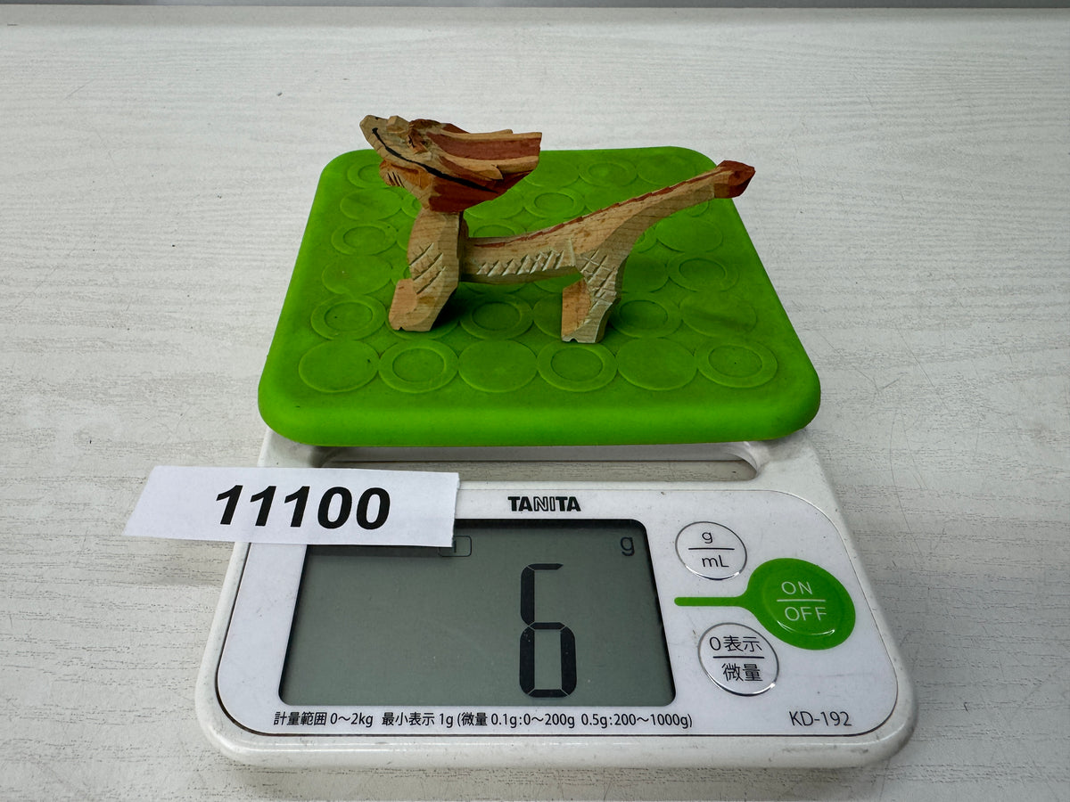 Y11100 OKIMONO small wood caving Dragon figurine Japan antique interior ornament
