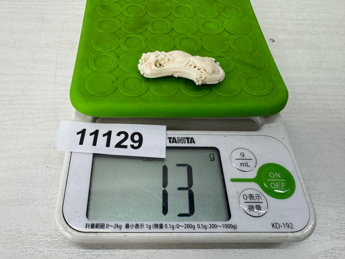 Y11129 OBIDOME Genuine Coral Sash clip brooch Japan antique kimono accessory