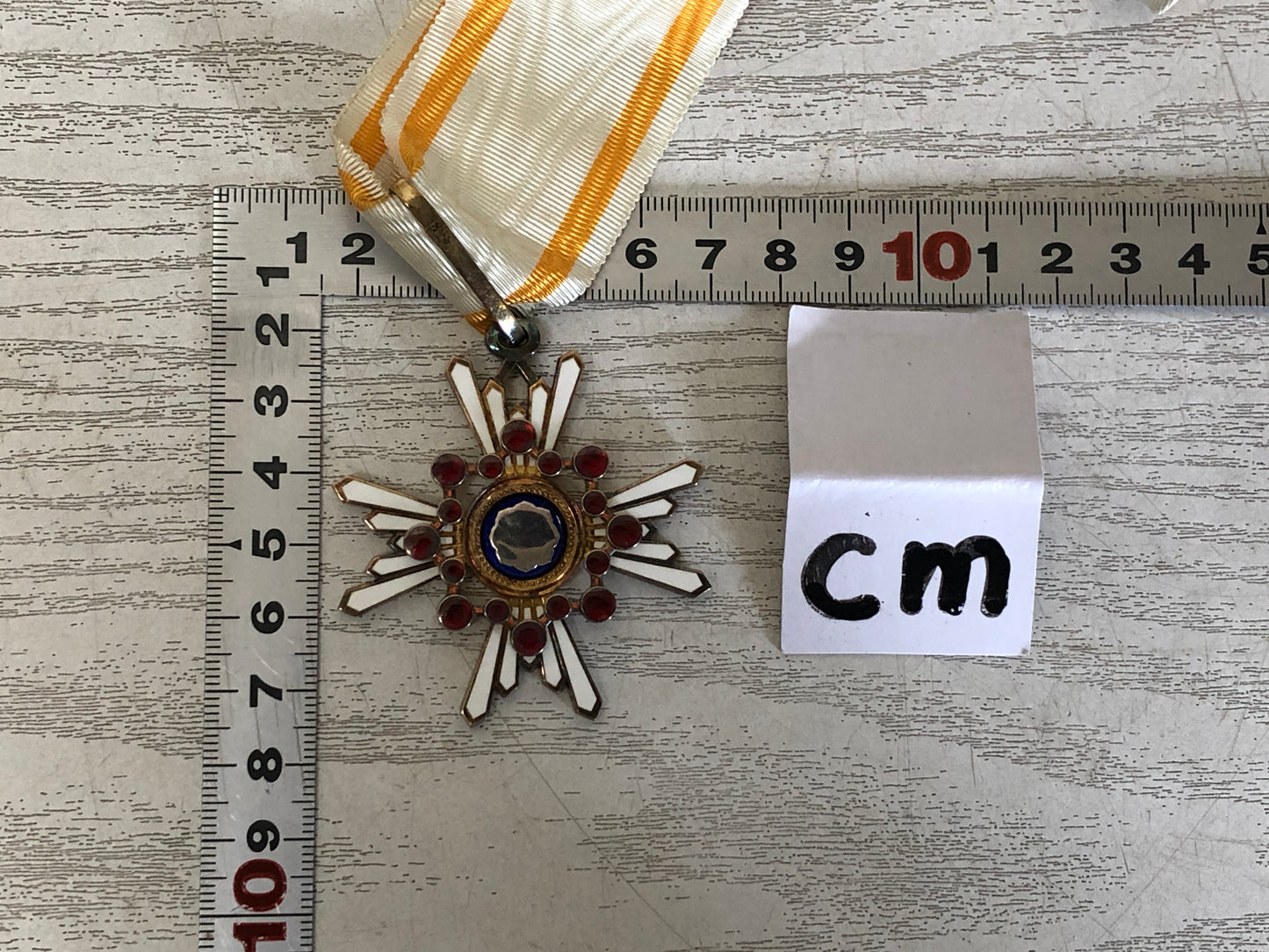 Y3227 KUNSHO Order of the Sacred Treasure 3rd prize box Japanese military medal