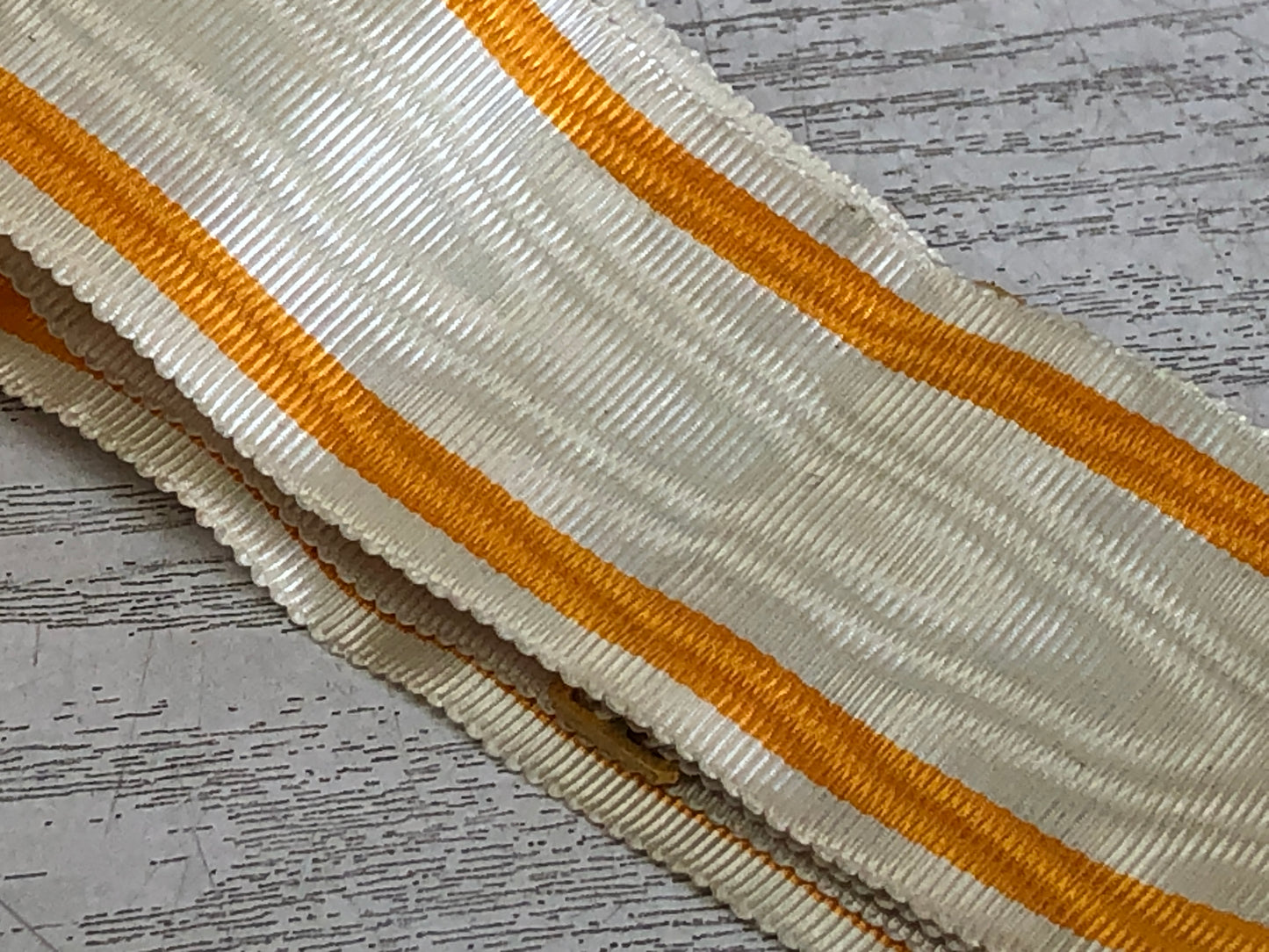 Y3227 KUNSHO Order of the Sacred Treasure 3rd prize box Japanese military medal