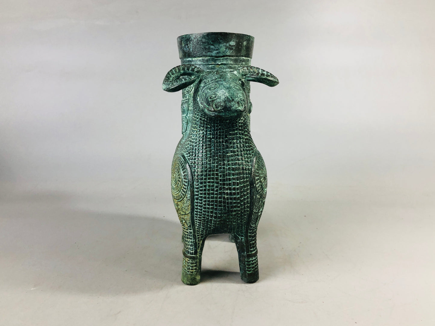 Y7139 VESSEL Chinese copperware twin sheep China antique vintage container pot
