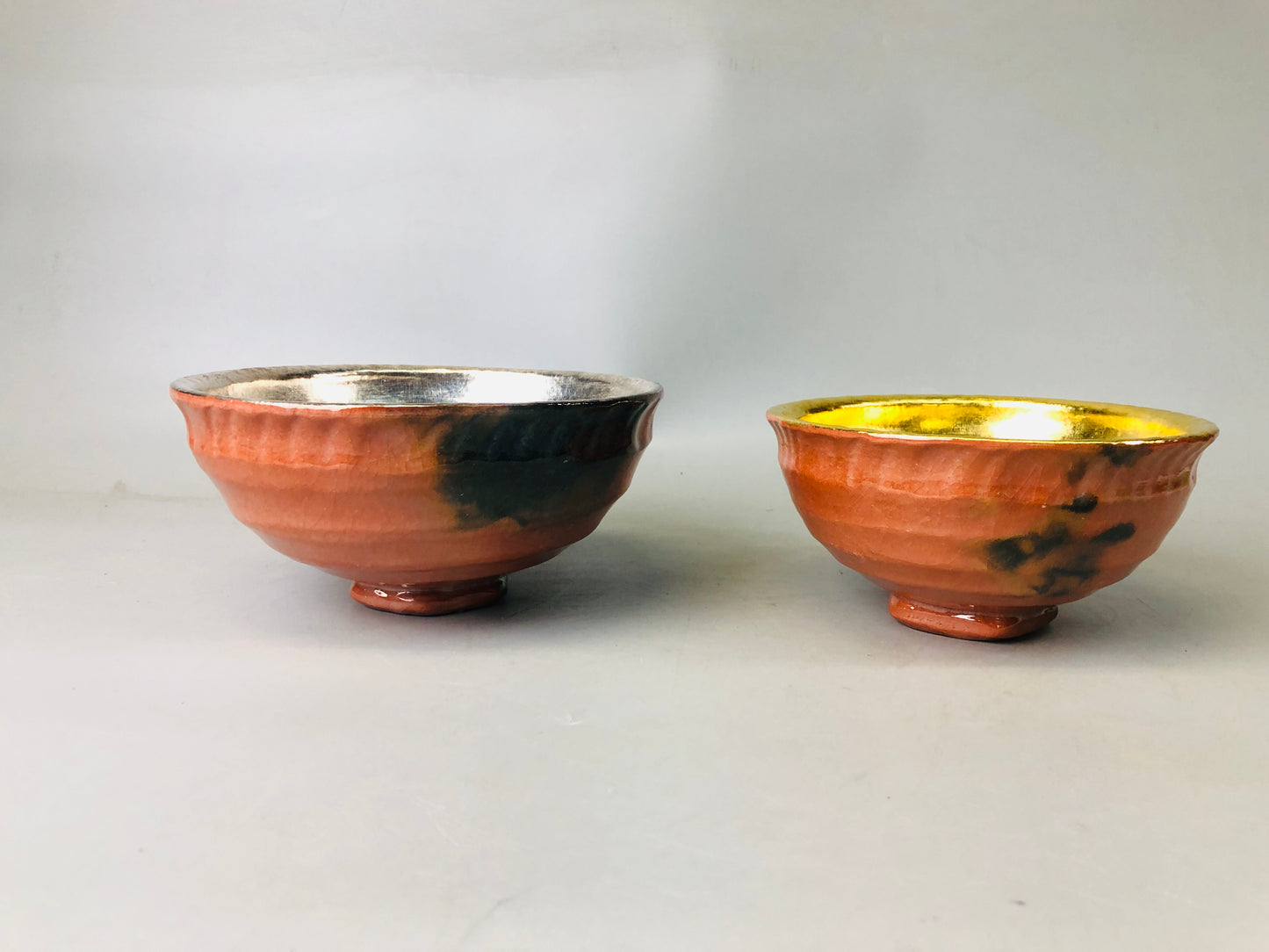 Y7199 CHAWAN Raku-ware gold silver bowl signed box Japan antique tea ceremony