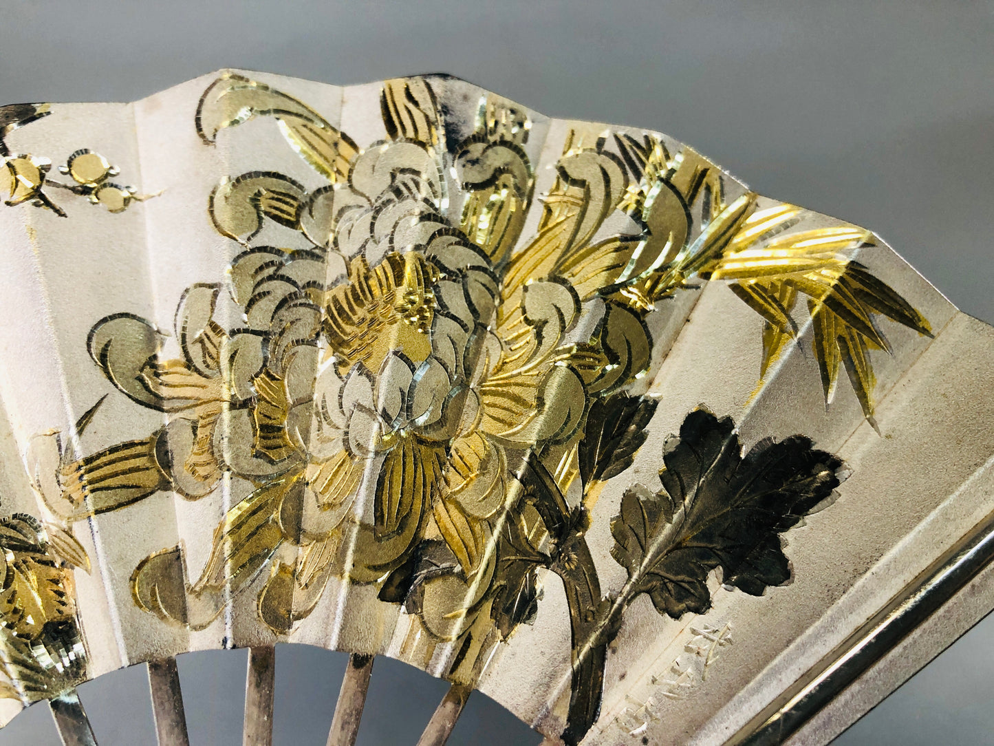 Y7206 OKIMONO Sterling silver Folding fan signed glass case Japan antique decor