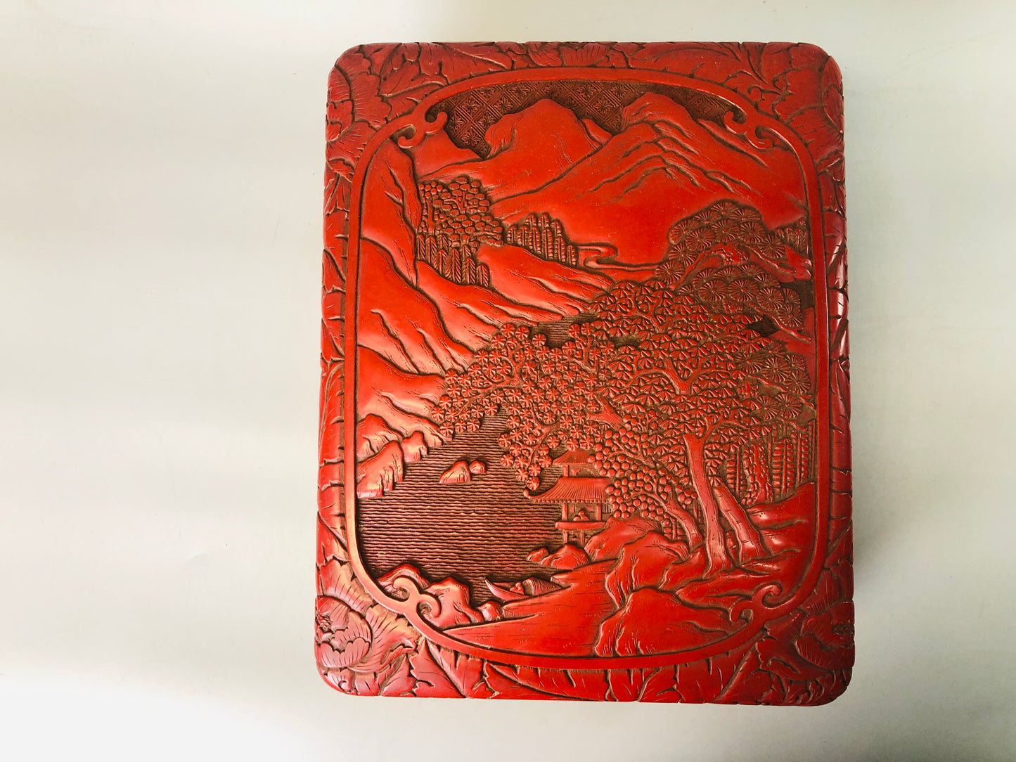 Y7217 BOX Kamakura carving letter case signed landscape Japan antique stationery