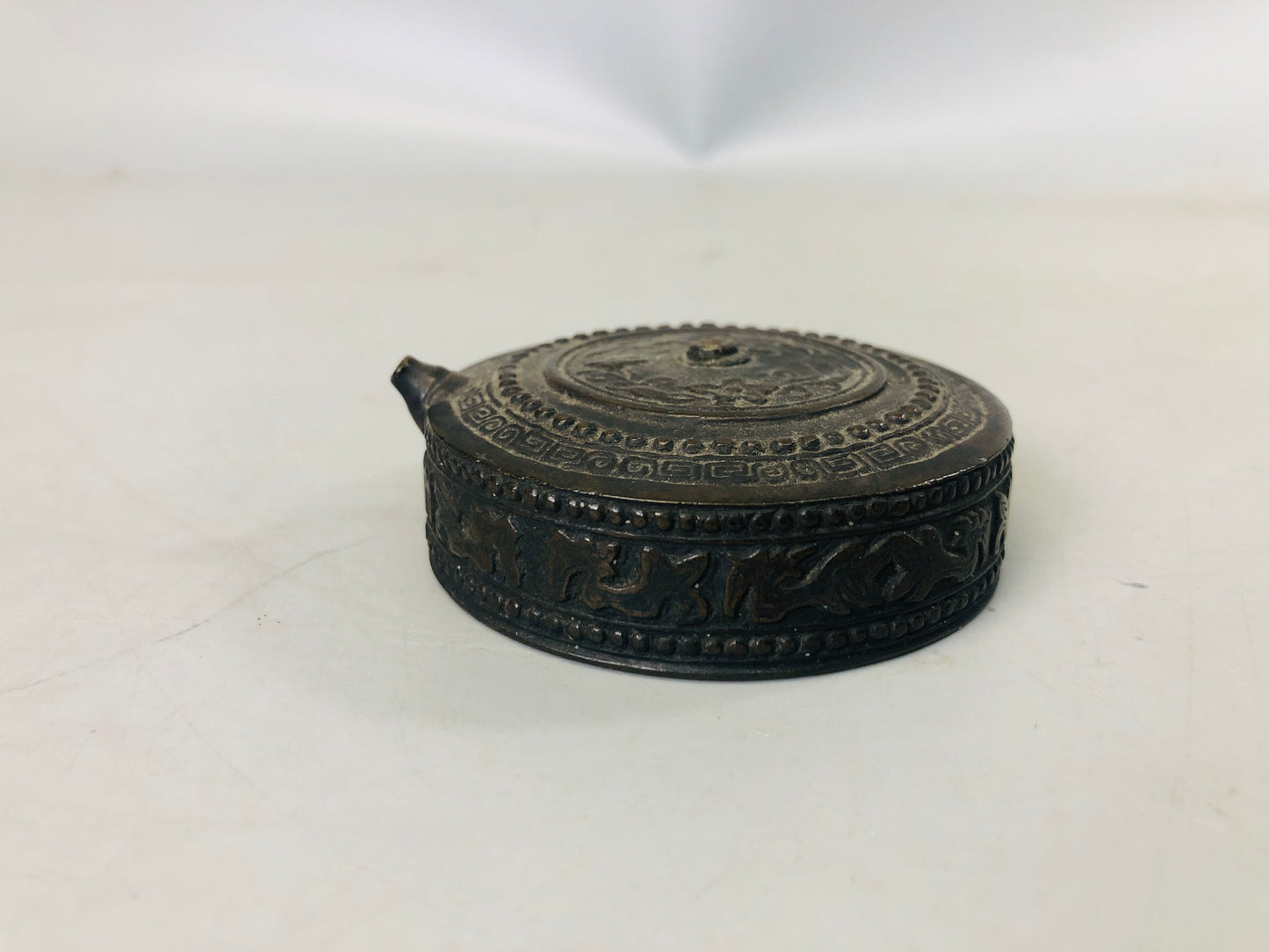 Y7239 SUITEKI Copper stationery suzuri water pot ancient pattern Japan antique