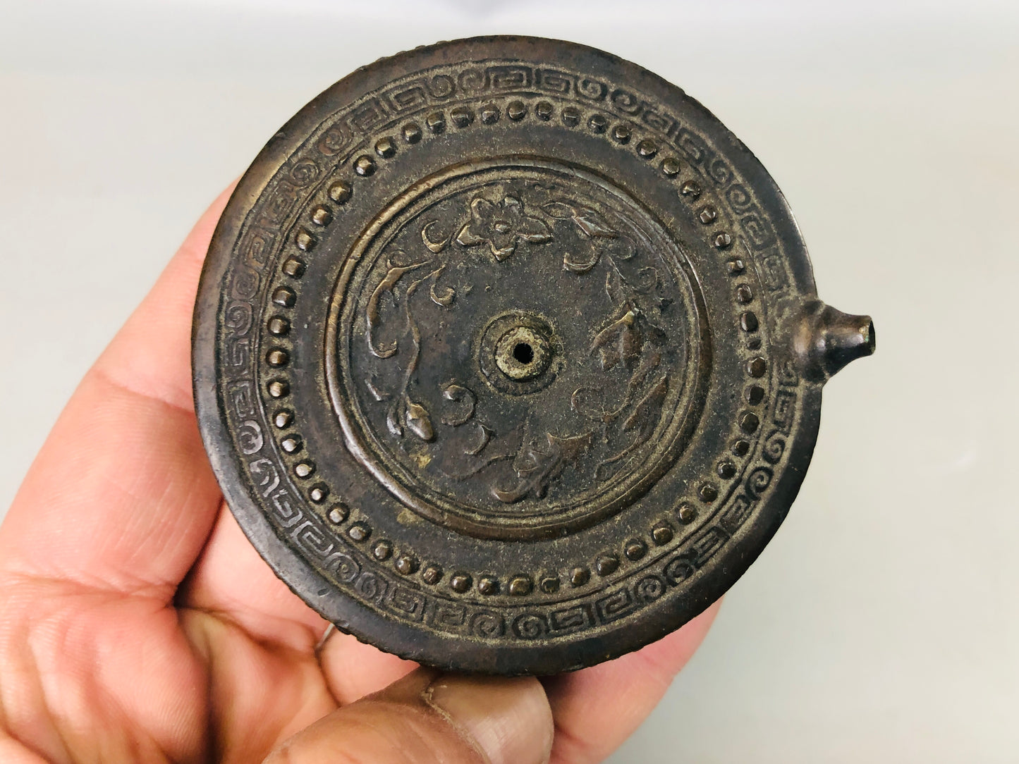 Y7239 SUITEKI Copper stationery suzuri water pot ancient pattern Japan antique