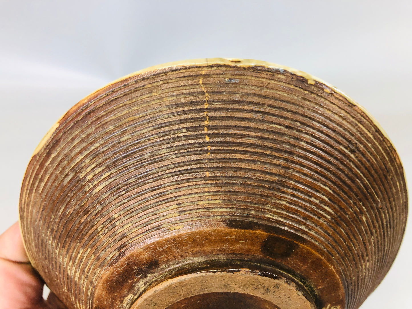 Y7242 CHAWAN Kosobe-ware flat bowl signed box Japan antique tea ceremony pottery