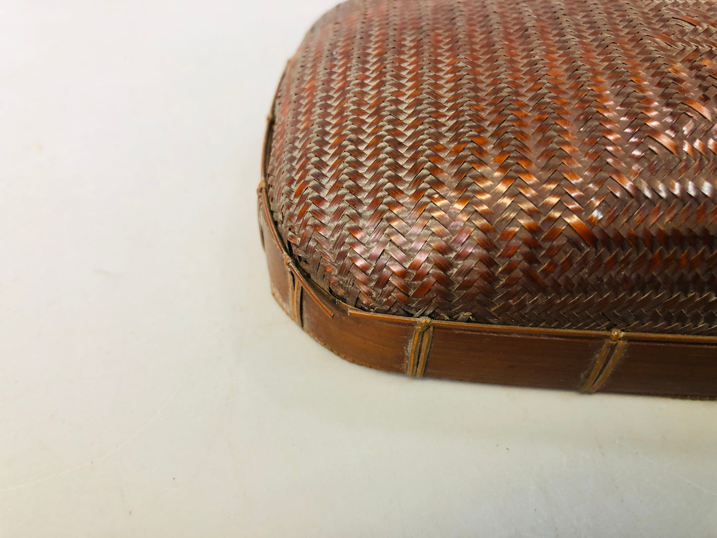 Y7288 Bamboo Woven Basket hanging accessory case Japan antique vintage interior