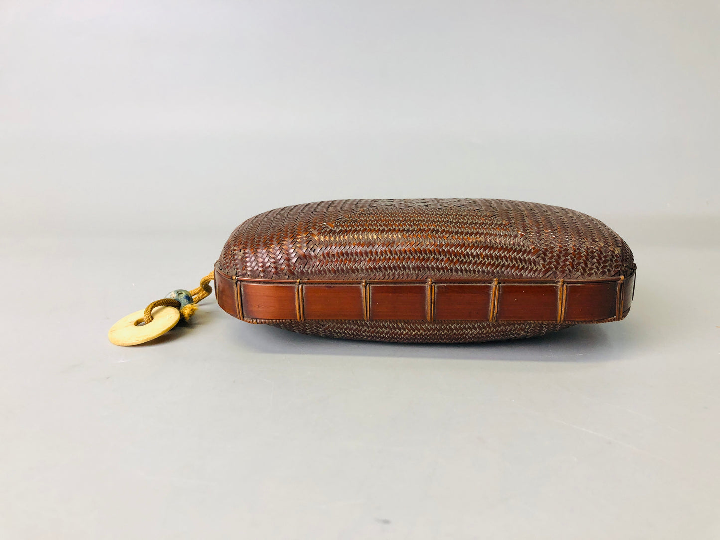 Y7288 Bamboo Woven Basket hanging accessory case Japan antique vintage interior