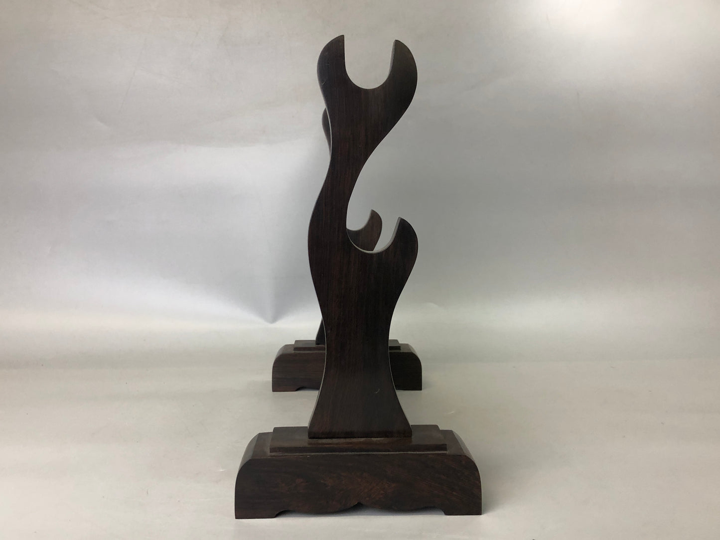 Y7353 OKIMONO wooden Samurai katana sword rack Mt. Fuji openwork Japan antique