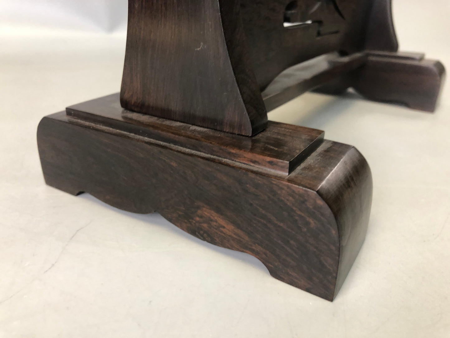 Y7353 OKIMONO wooden Samurai katana sword rack Mt. Fuji openwork Japan antique