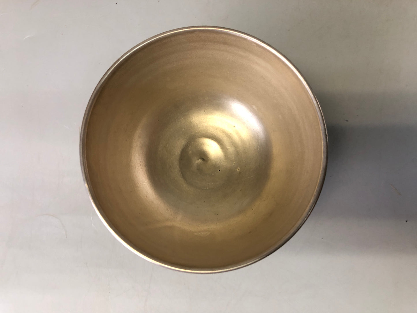 Y7360 CHAWAN Kyo-ware silver color bowl signed Japan antique tea ceremony cup
