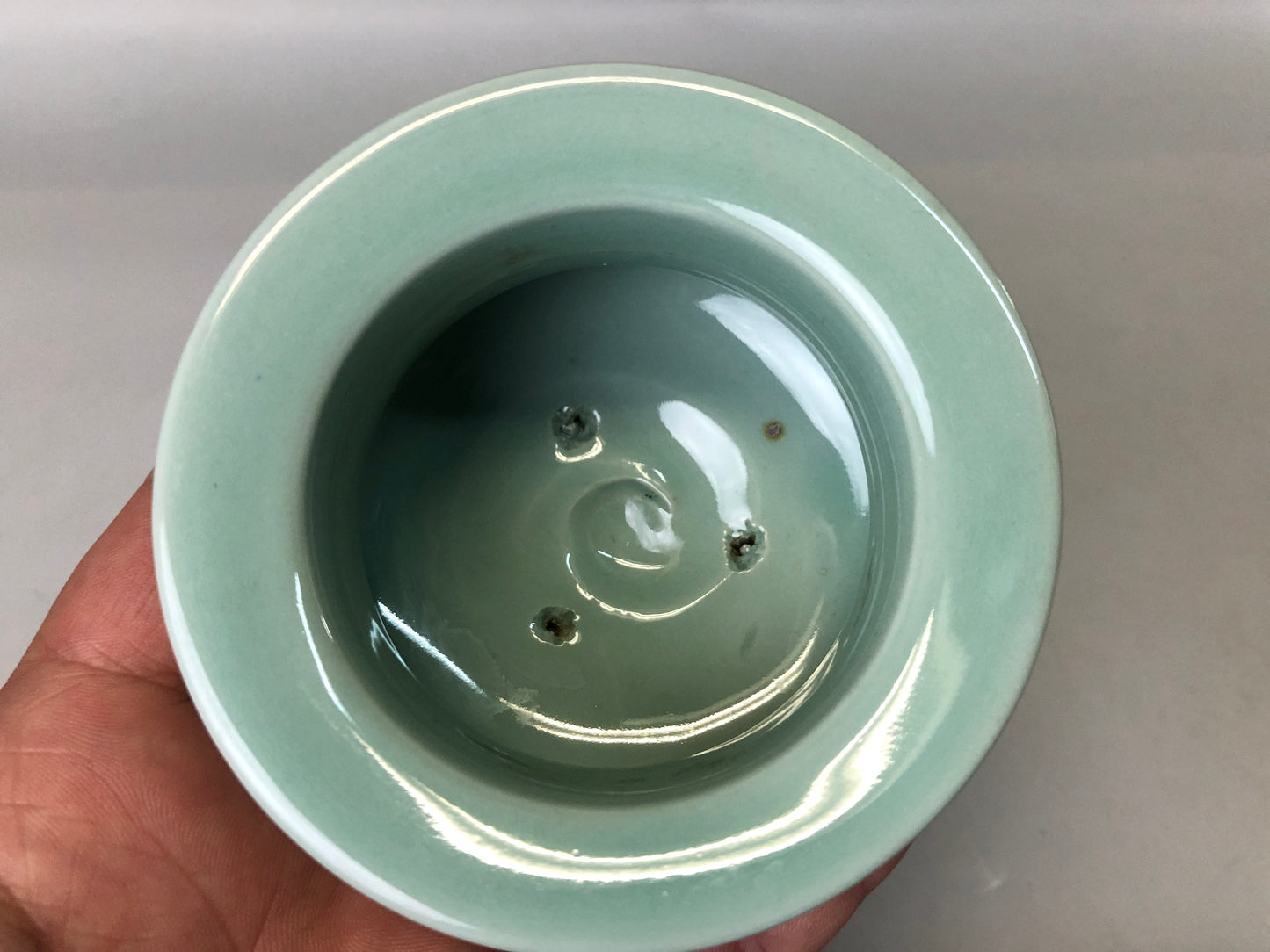 Y7361 KOURO Celadon signed cover Japan antique fragrance aroma incense burner