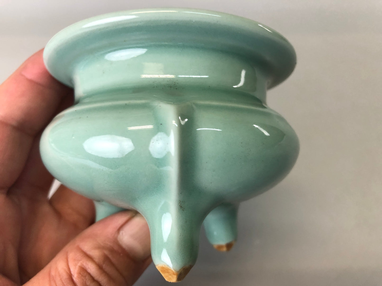 Y7361 KOURO Celadon signed cover Japan antique fragrance aroma incense burner