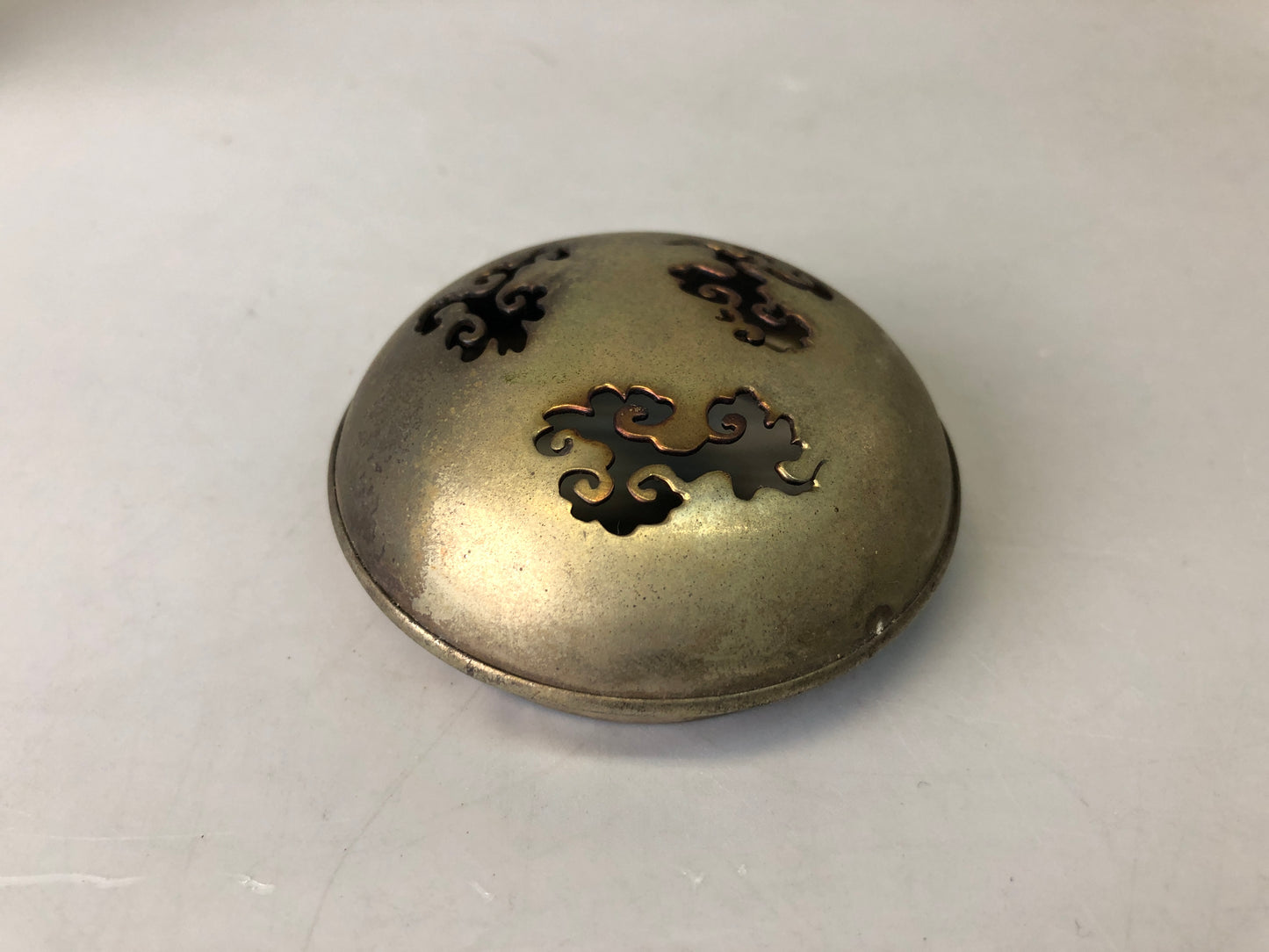 Y7361 KOURO Celadon signed cover Japan antique fragrance aroma incense burner
