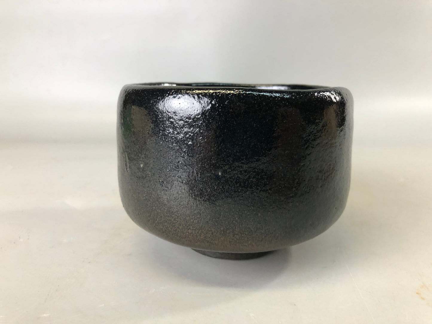 Y7404 CHAWAN Raku-ware black bowl signed box Japan antique tea ceremony pottery