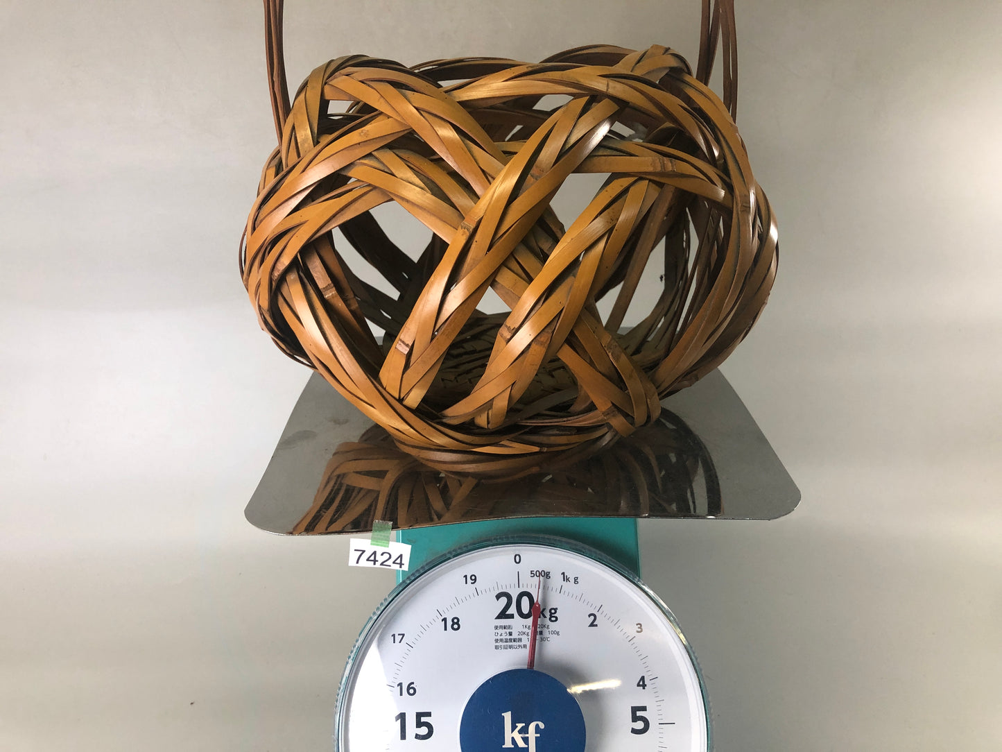 Y7424 Bamboo Woven Basket flower vase signed Japan ikebana floral arrangement