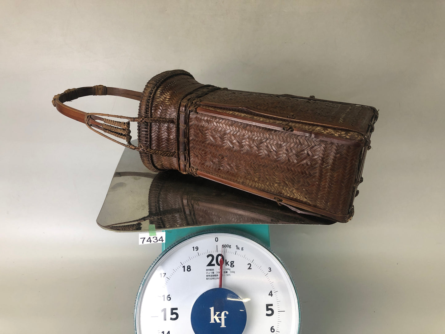 Y7434 Bamboo Woven Basket floral vase handle Japan ikebana flower arrangement