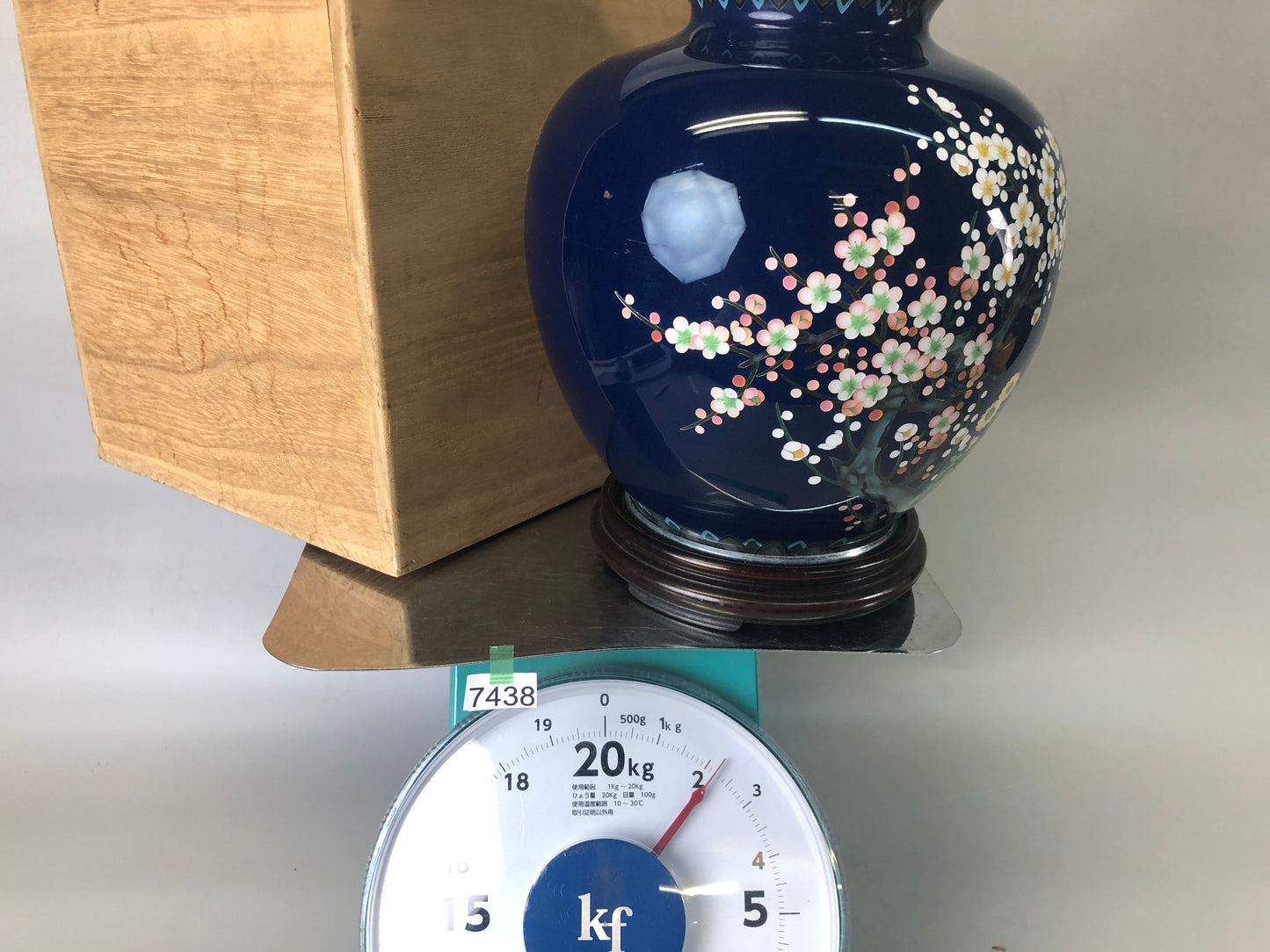 Y7438 FLOWER VASE navy blue stand signed box Japan ikebana floral arrangement