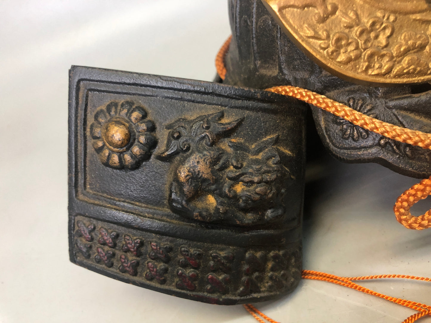Y7441 OKIMONO metal Kabuto helmet figurine box cushion Japan antique interior