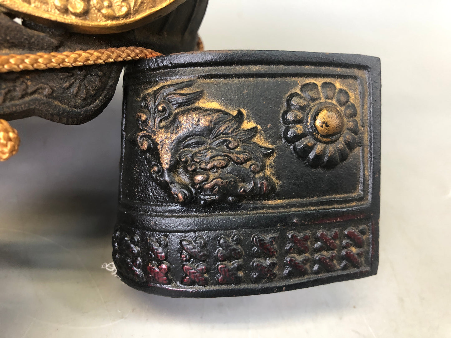 Y7441 OKIMONO metal Kabuto helmet figurine box cushion Japan antique interior