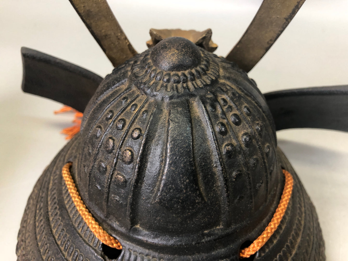Y7441 OKIMONO metal Kabuto helmet figurine box cushion Japan antique interior