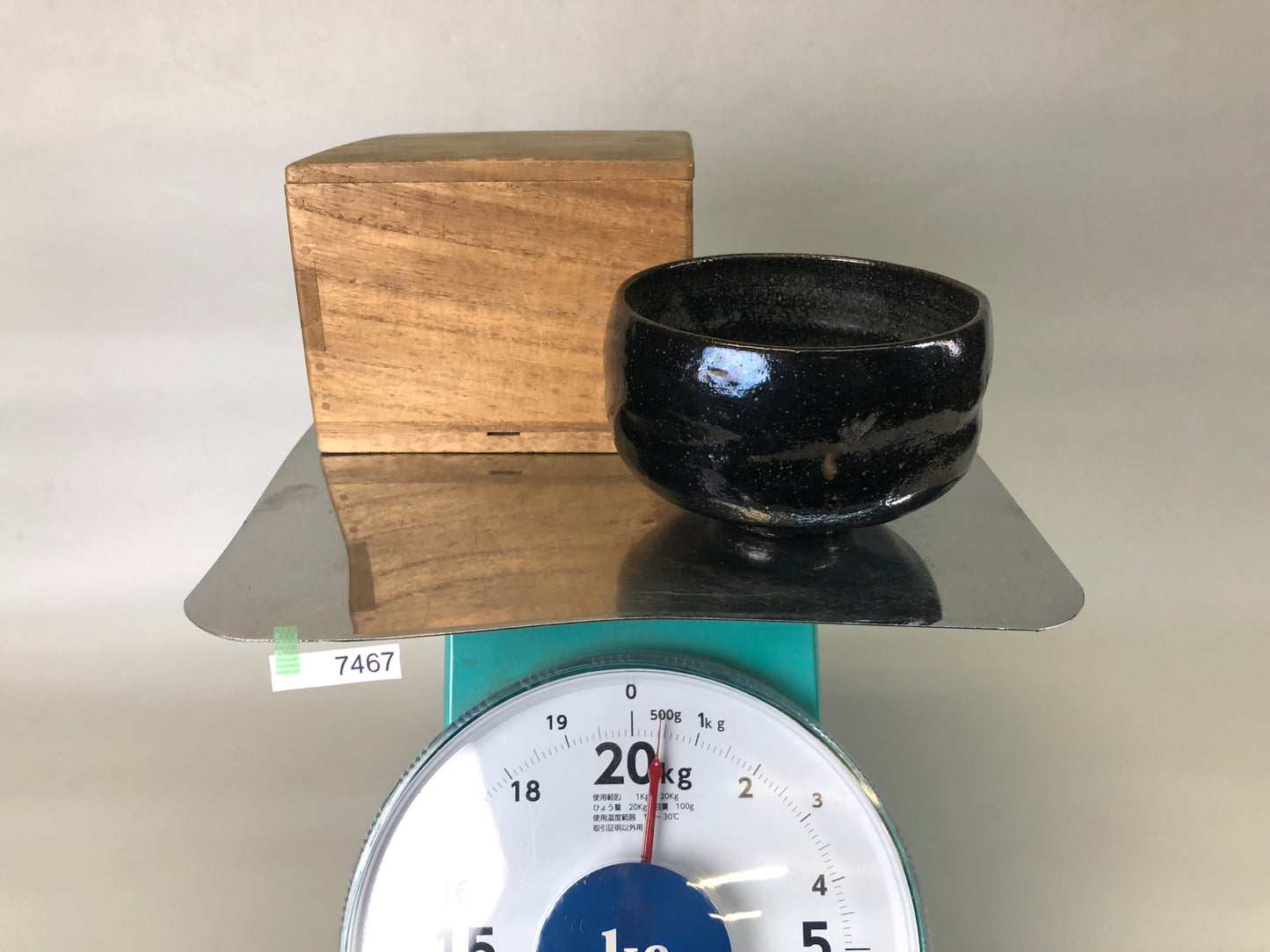 Y7467 CHAWAN Raku-ware black bowl box Japan antique tea ceremony pottery teacup