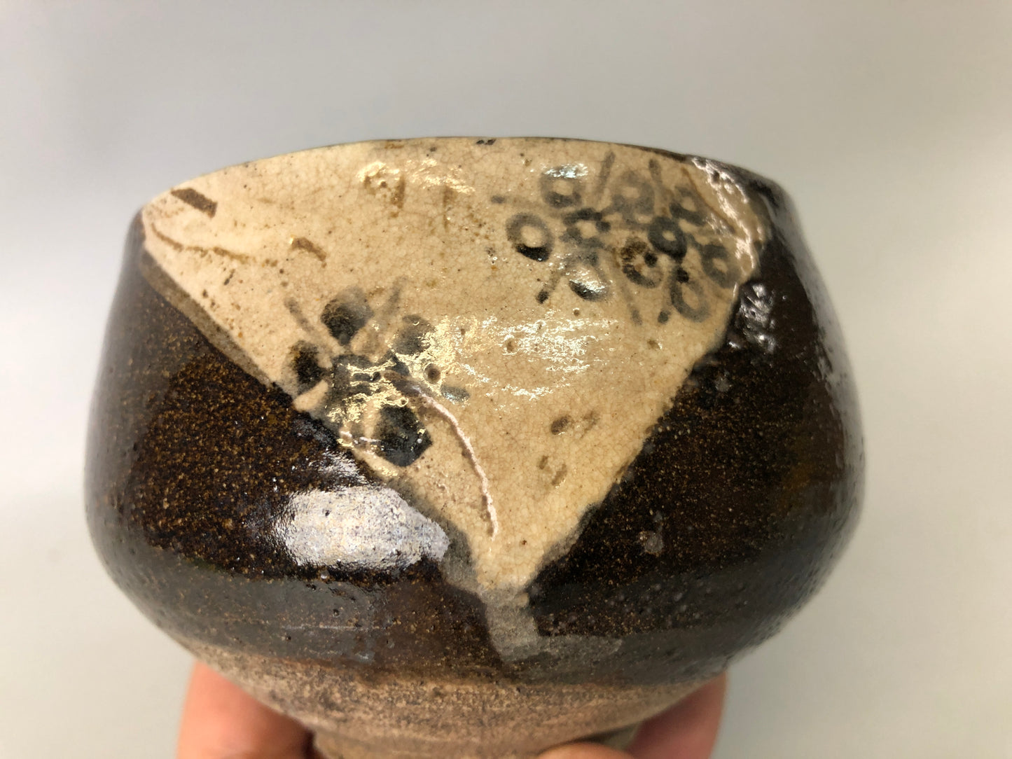 Y7524 CHAWAN Oribe-ware black bowl kintsugi boxx Japan antique tea ceremony cup