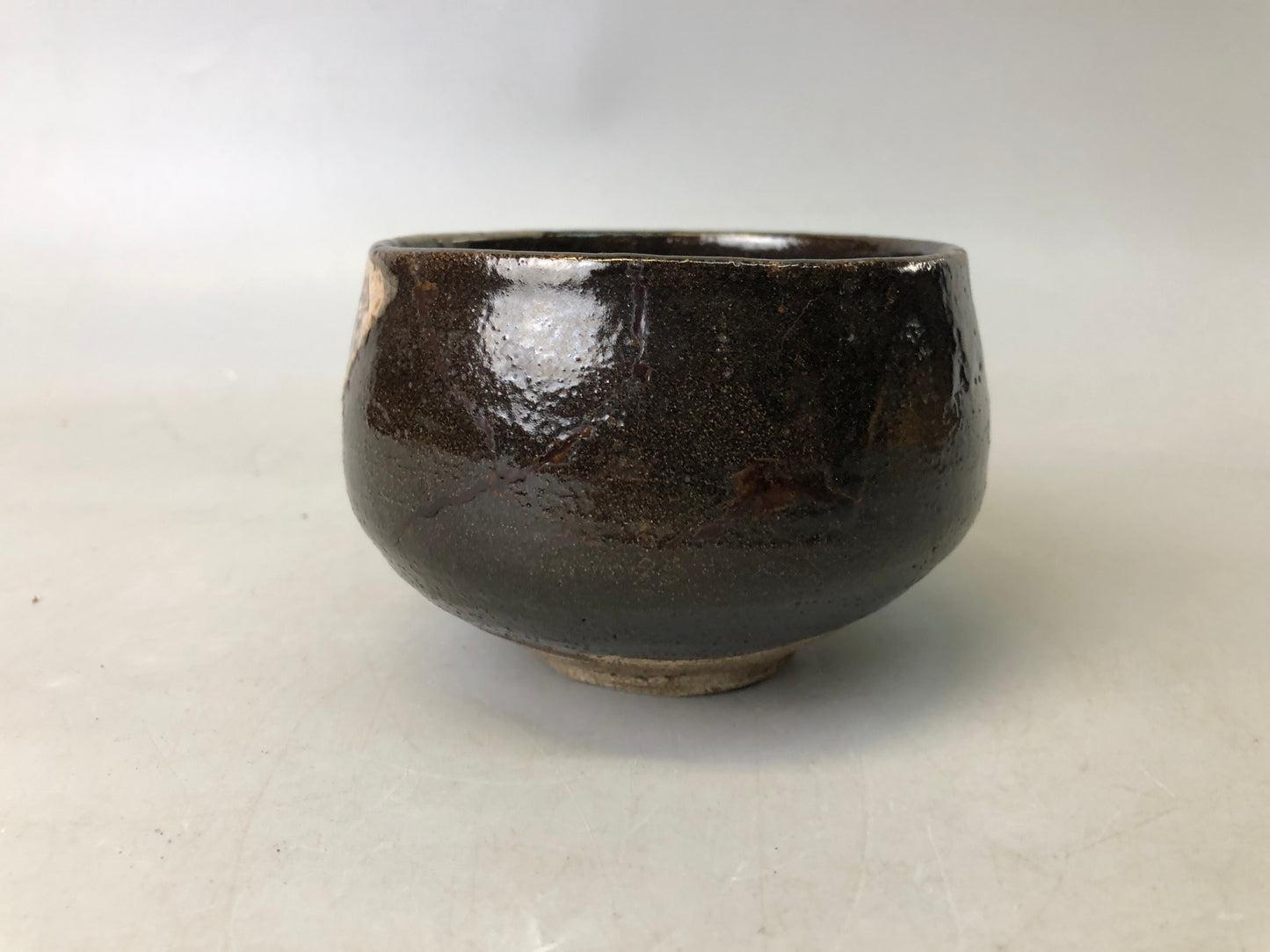 Y7524 CHAWAN Oribe-ware black bowl kintsugi boxx Japan antique tea ceremony cup