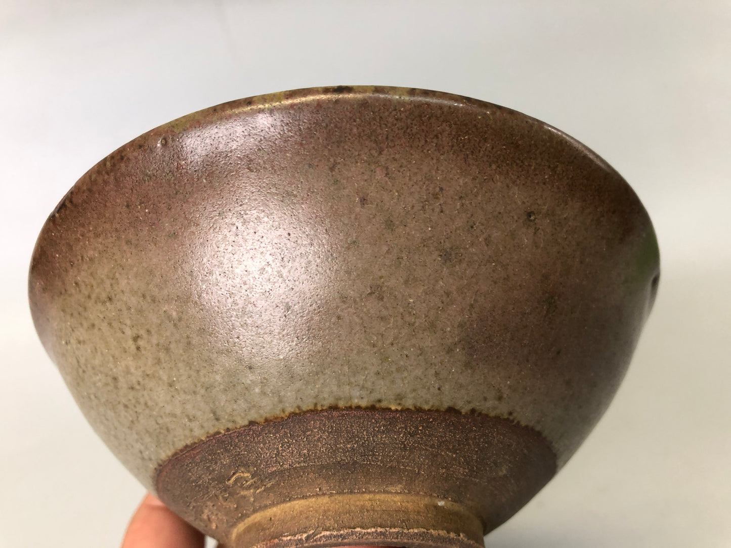 Y7564 CHAWAN Mino-ware flat bowl signed Japan antique tea ceremony pottery cup