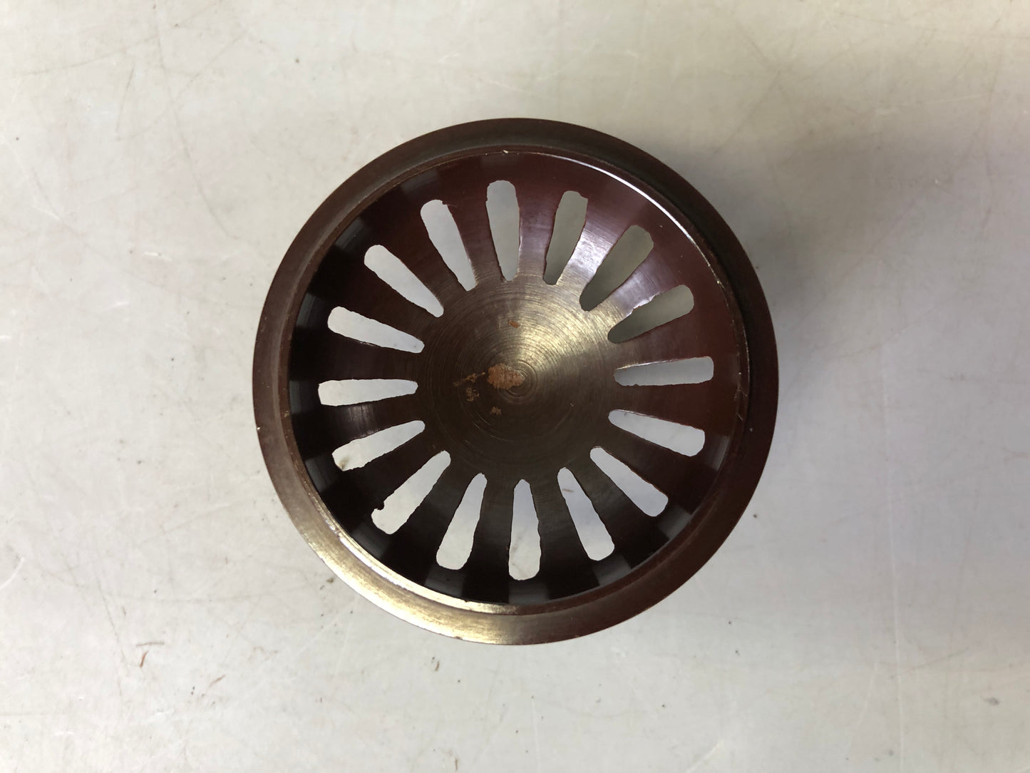 Y7608 KOURO metal box Japan antique fragrance aroma incense burner aromatherapy