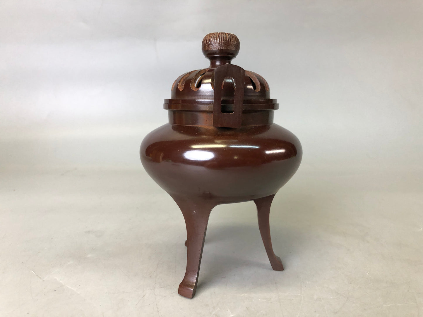 Y7608 KOURO metal box Japan antique fragrance aroma incense burner aromatherapy