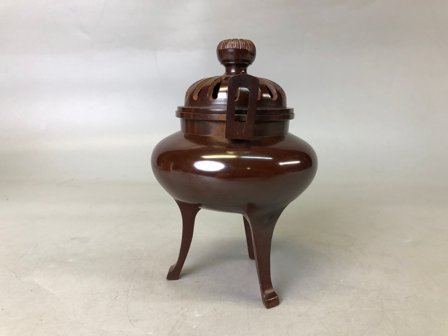 Y7608 KOURO metal box Japan antique fragrance aroma incense burner aromatherapy