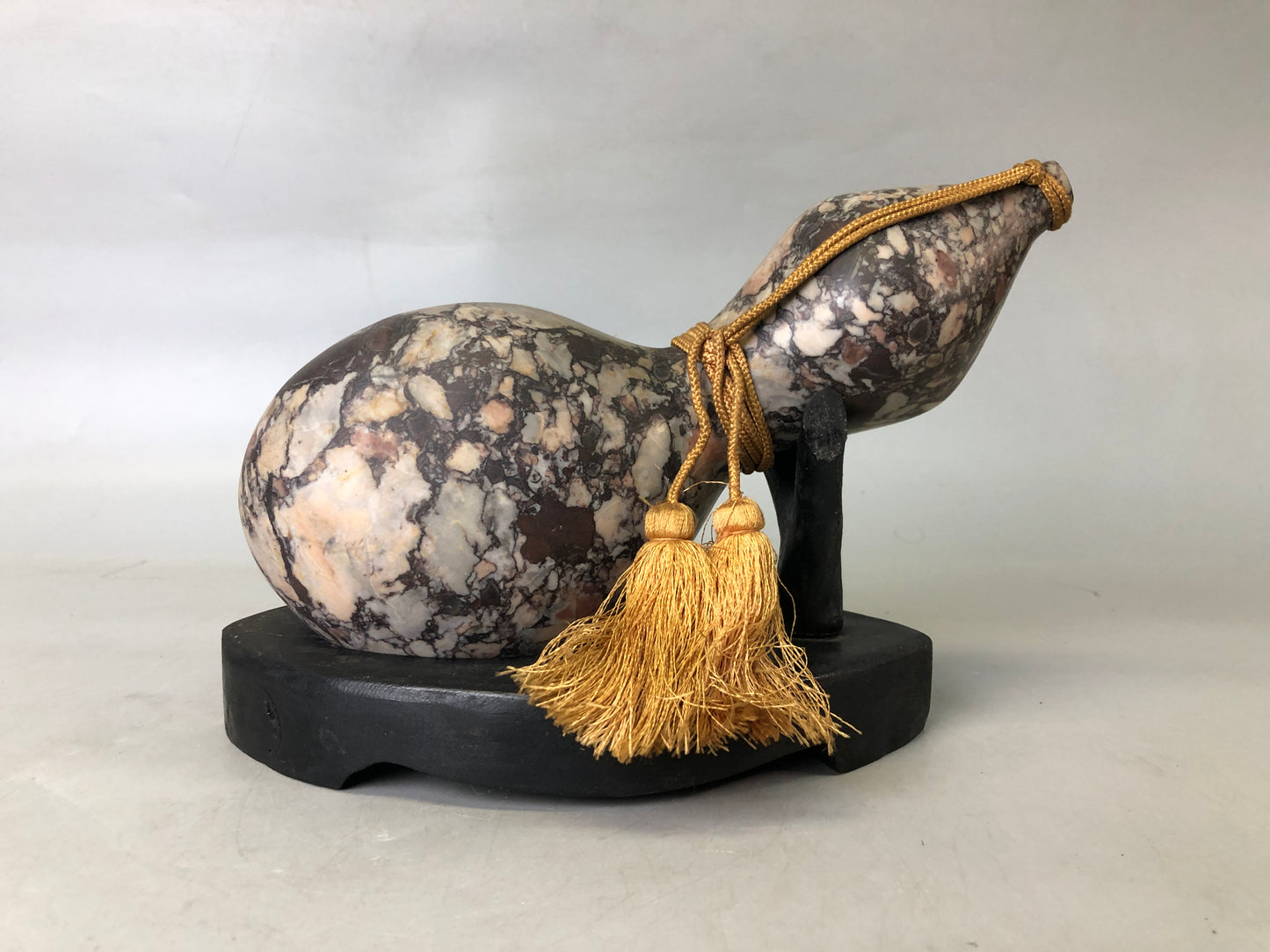 Y7611 OKIMONO gourd-shaped stone figurine stand Japan antique interior figure