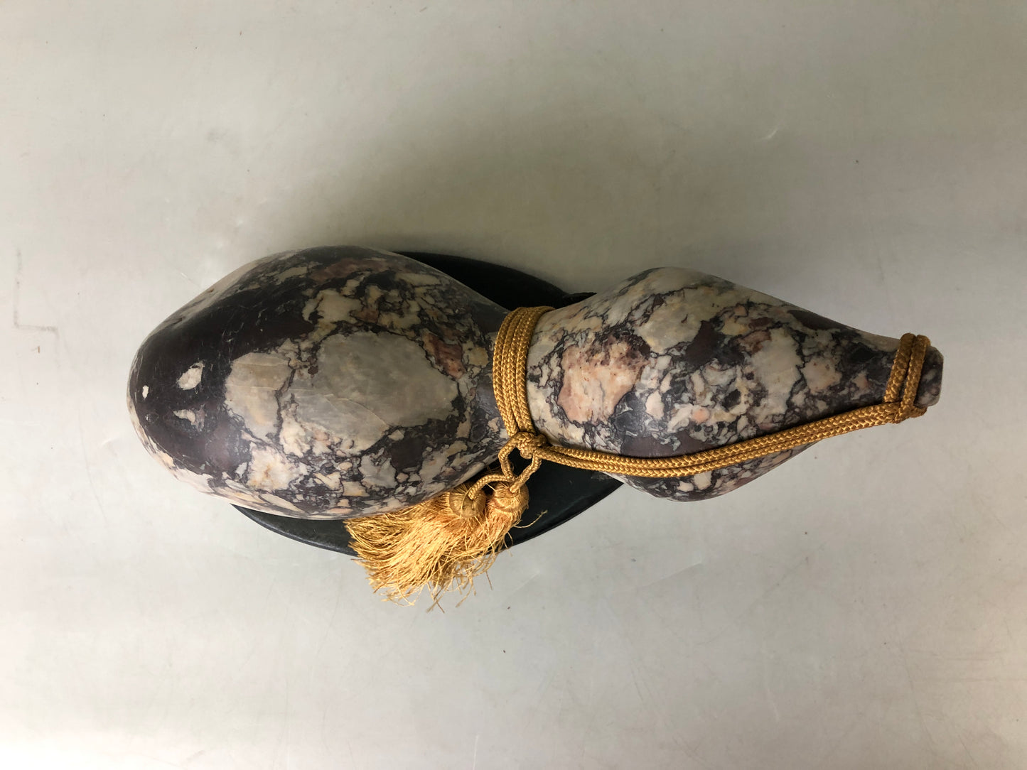 Y7611 OKIMONO gourd-shaped stone figurine stand Japan antique interior figure