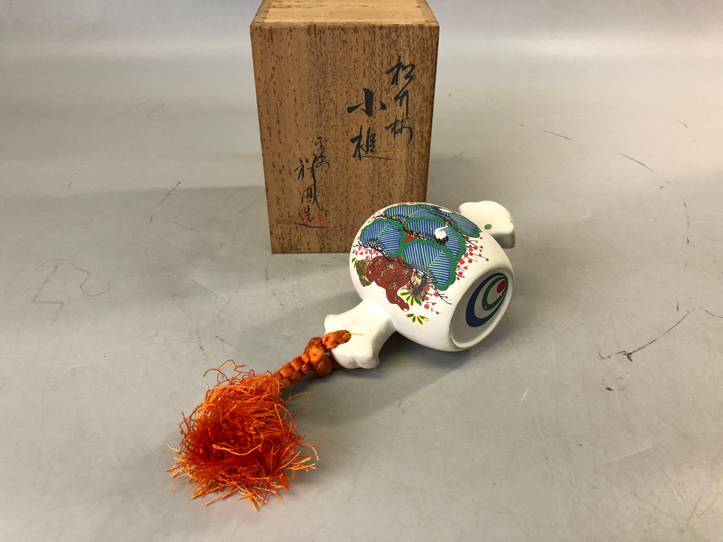 Y7651 OKIMONO Kyo-ware small mallet color picture signed box Japan antique decor