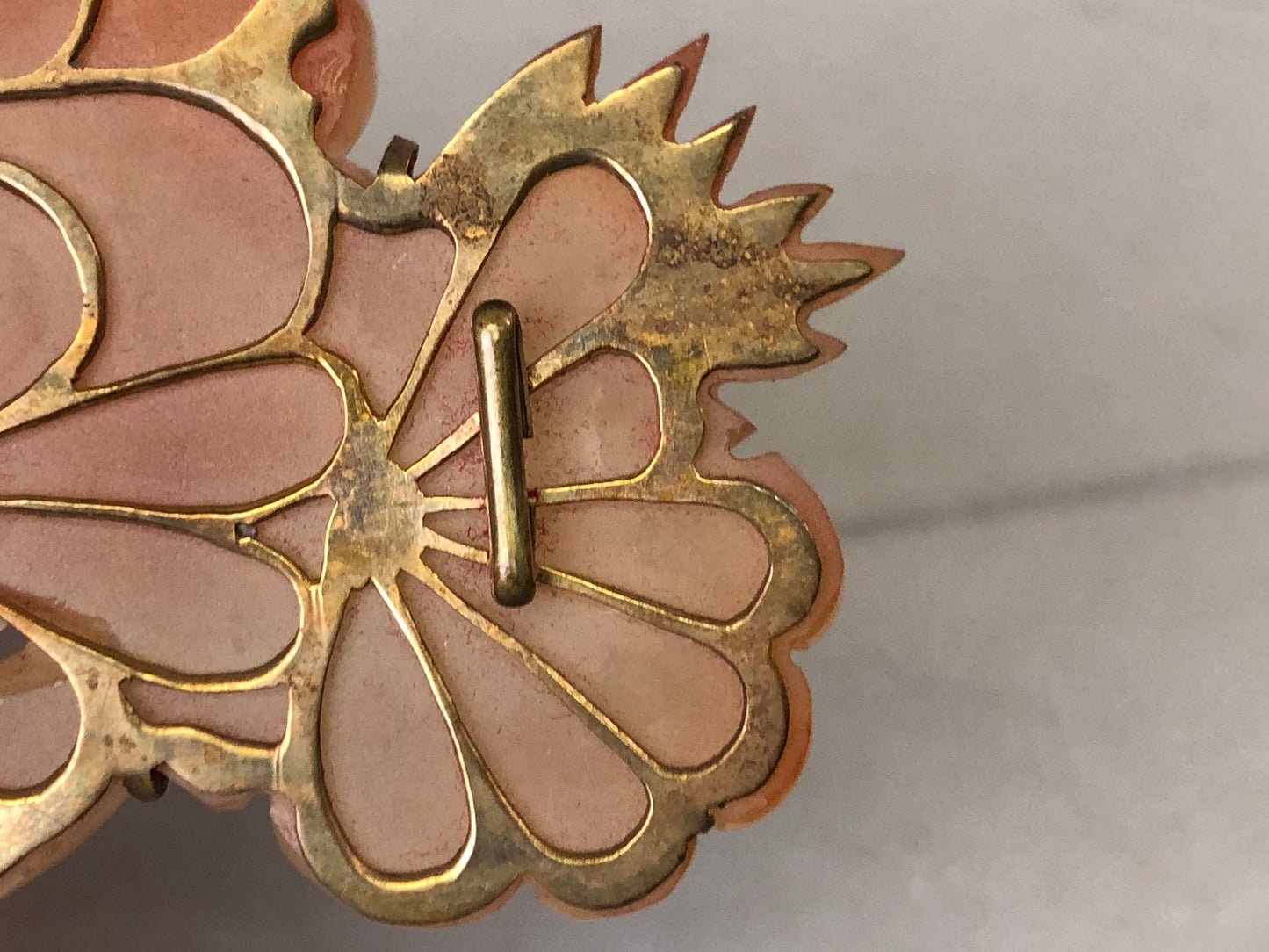 Y7659 OBIDOME sash clip brooch sunflower carving Japan antique kimono accessory