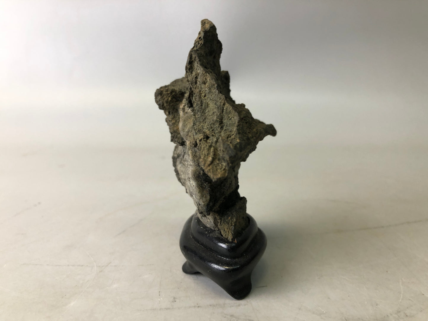 Y7703 OKIMONO Suiseki viewing stone wooden stand Japan antique decor interior