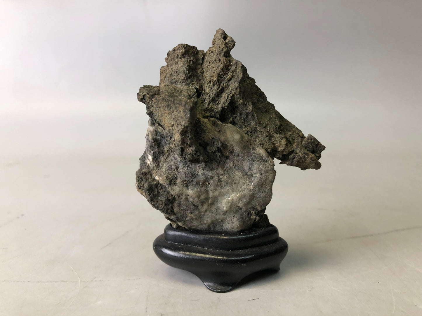 Y7703 OKIMONO Suiseki viewing stone wooden stand Japan antique decor interior