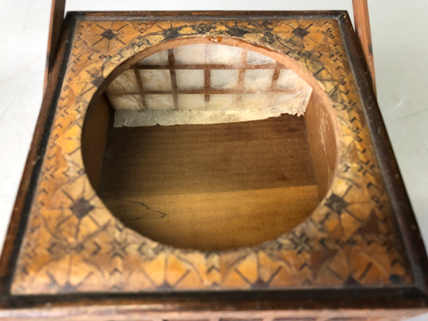 Y7708 ASHTRAY Hakone woodwork handle parquet Japan antique collectible cigarette