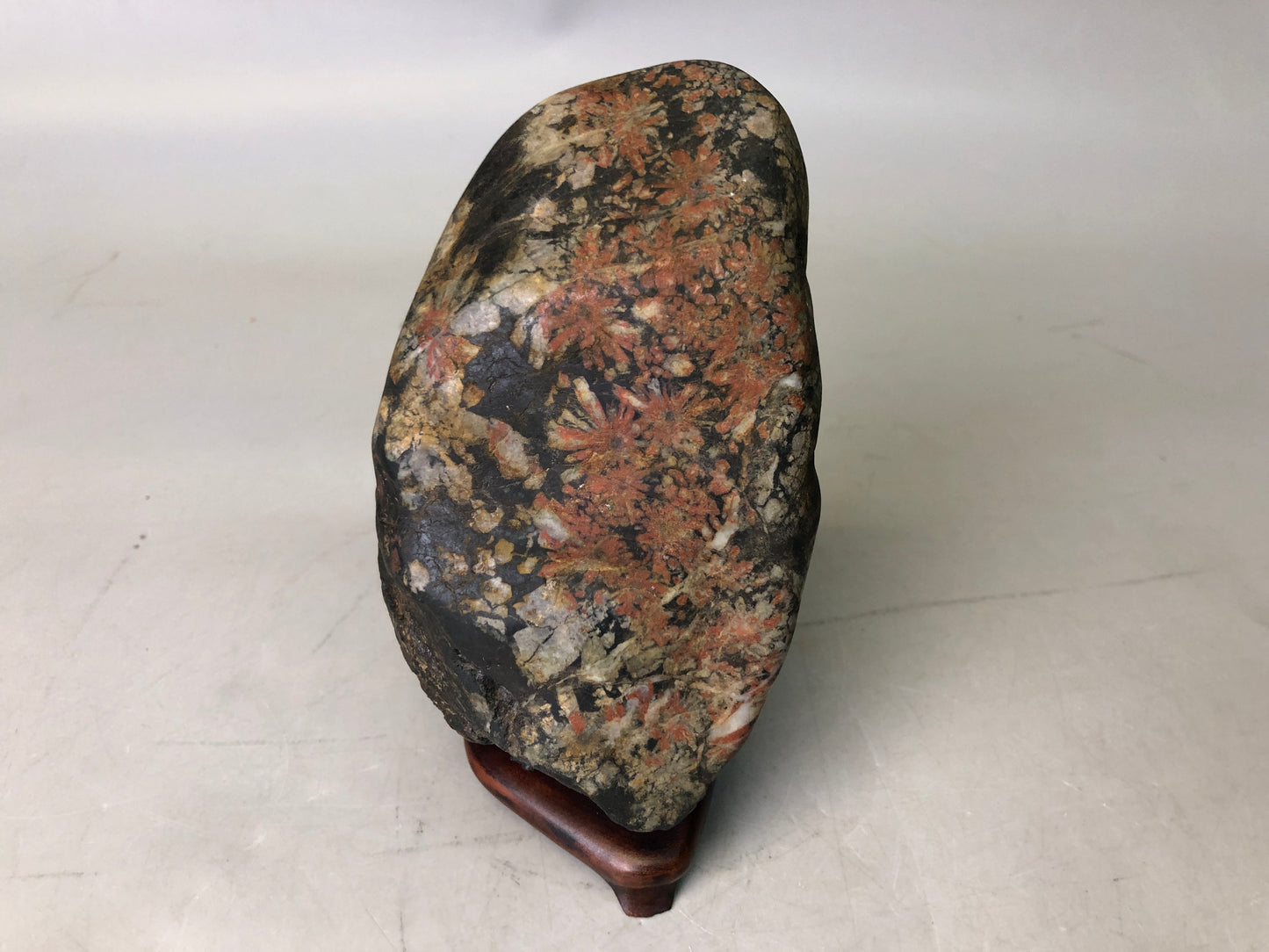Y7717 OKIMONO Chrysanthemum stone wood stand signed Japan antique decor interior