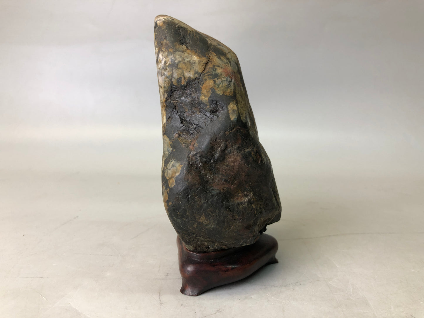 Y7717 OKIMONO Chrysanthemum stone wood stand signed Japan antique decor interior