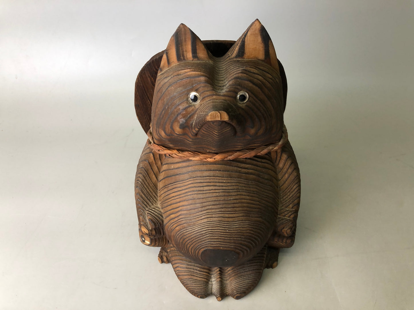 Y7791 OKIMONO wood carving Raccoon dog figurine signed Japan antique interior
