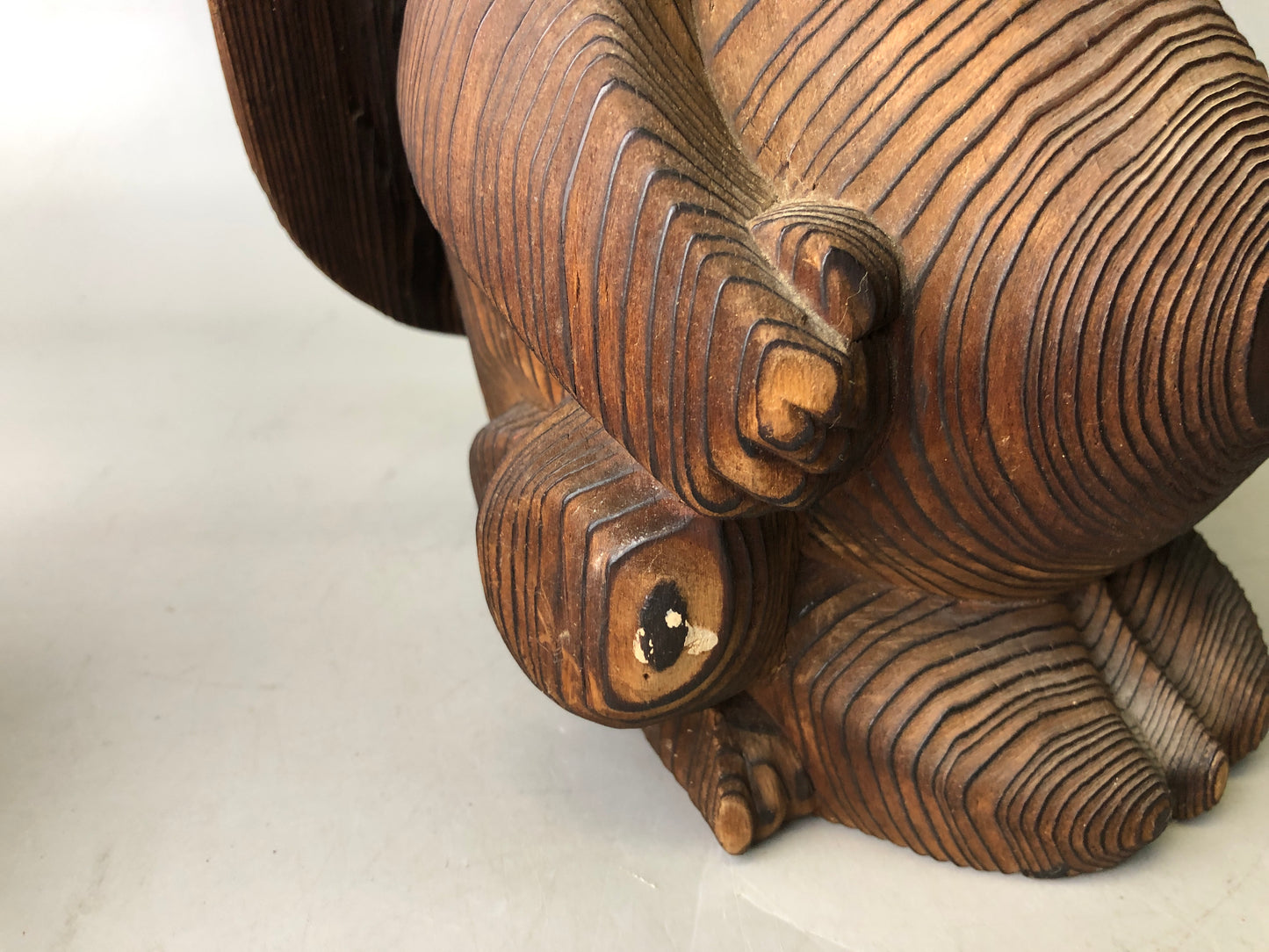 Y7791 OKIMONO wood carving Raccoon dog figurine signed Japan antique interior