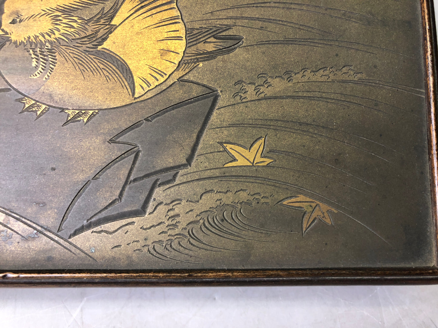 Y7809 BOX engraving Mandarin duck accessory case signed Japan antique container