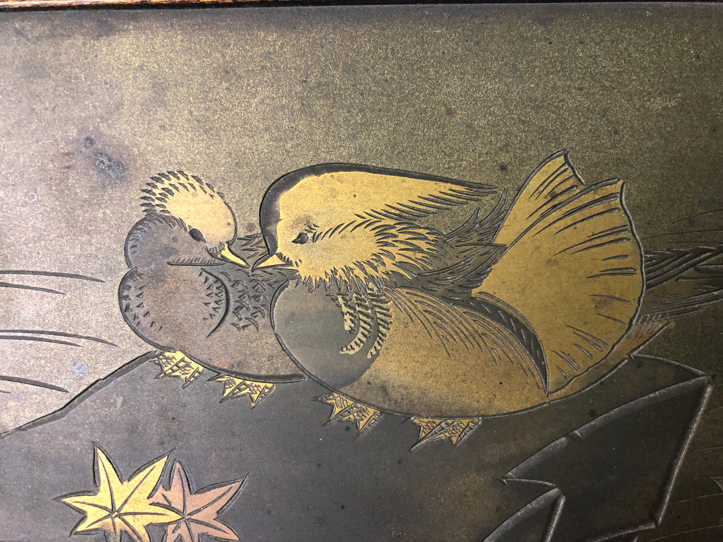 Y7809 BOX engraving Mandarin duck accessory case signed Japan antique container