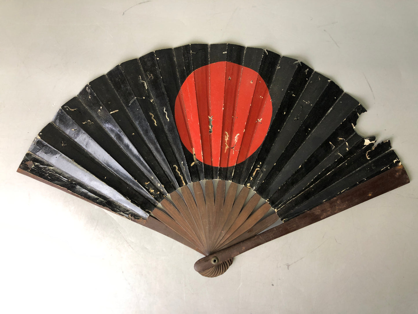 Y7828 TESSEN Iron Folding Fan Samurai hidden arms Hinomaru Japan antique vintage