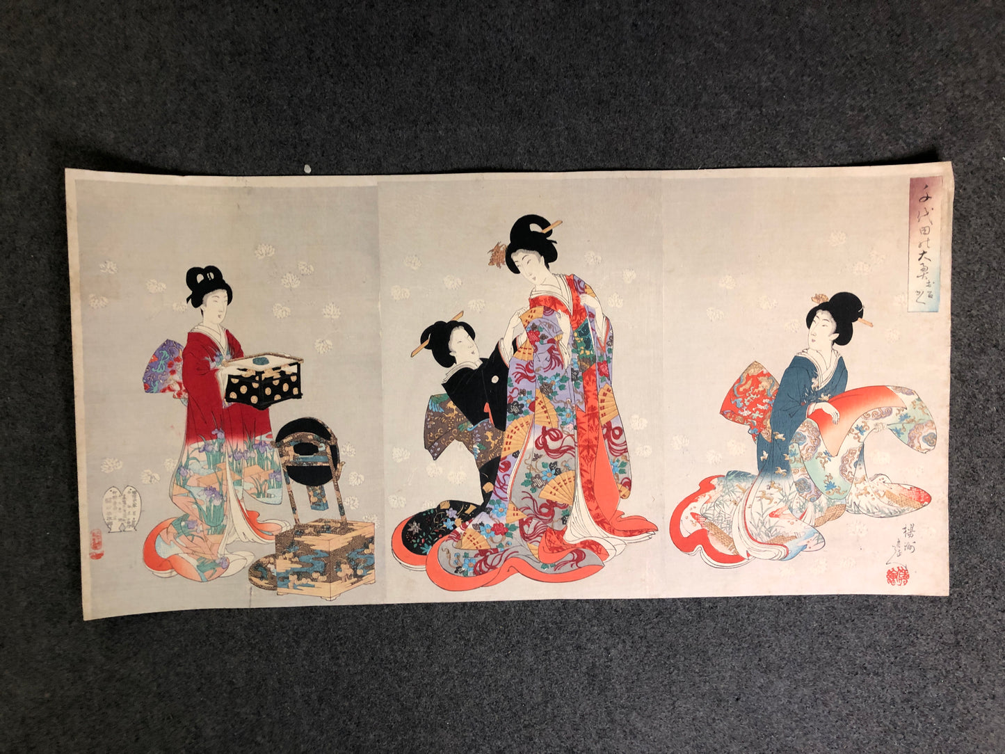 Y7855 WOODBLOCK PRINT Chikanobu triptych beautiful woman Japan Ukiyoe antique
