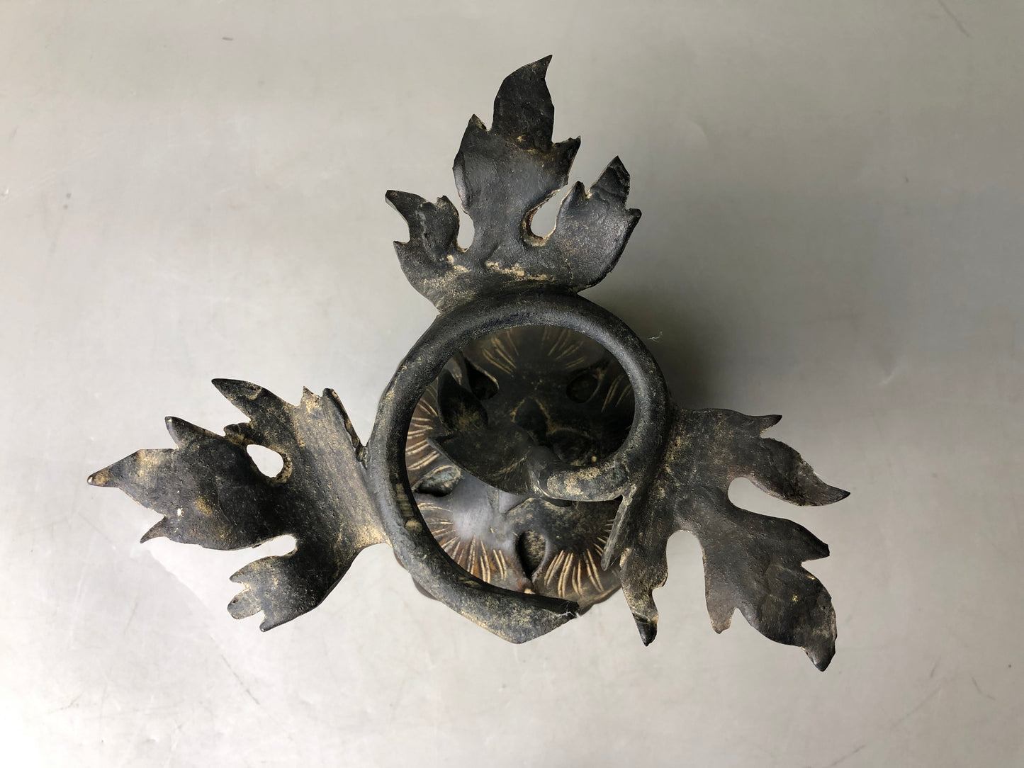 Y7878 KOURO Bronze lotus flower lion knob Japan antique Incense Burner fragrance